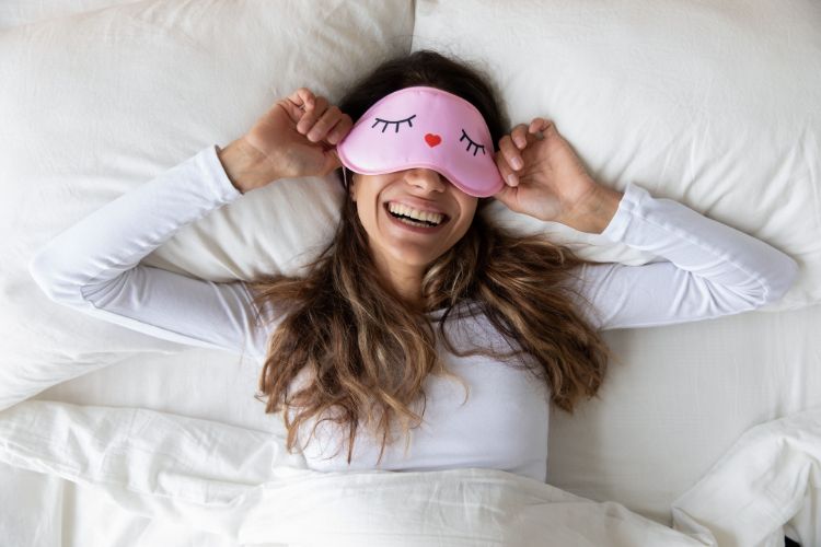 Cómo una almohada puede ayudarte a dormir mejor y sin dol