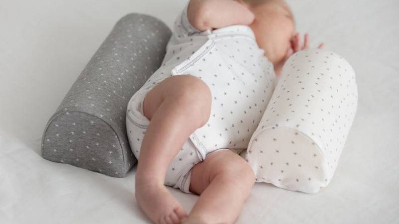 Cuándo poner almohada a un bebé? - CND New Descanso 2017, SLU